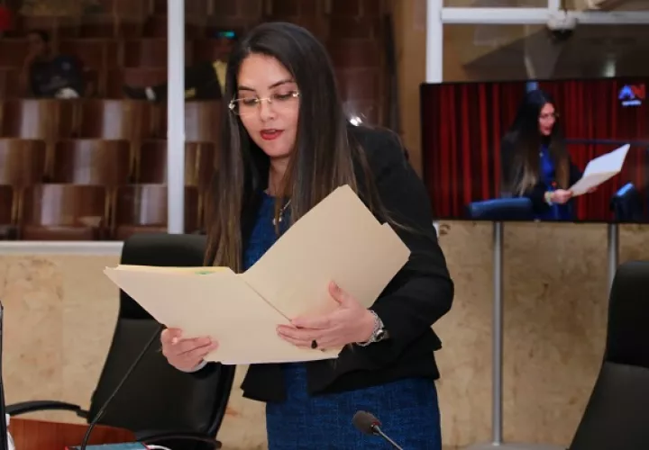 Zulay Rodríguez pide que no se desatienda el tema de los medicamentos. Foto: Cortesía