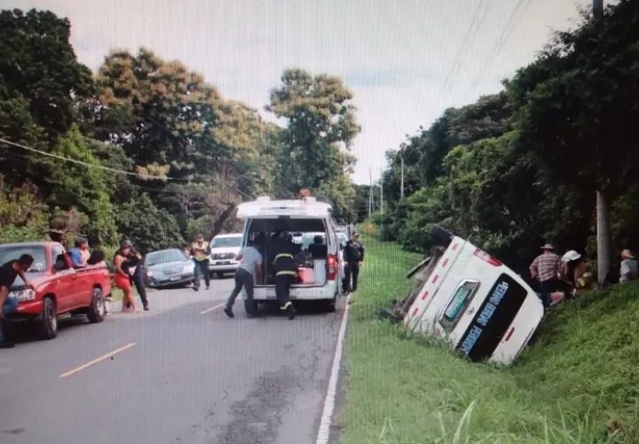 El accidente fue en la  vía principal hacia La Pintada en Coclé. Foto: Eric A. Montenegro