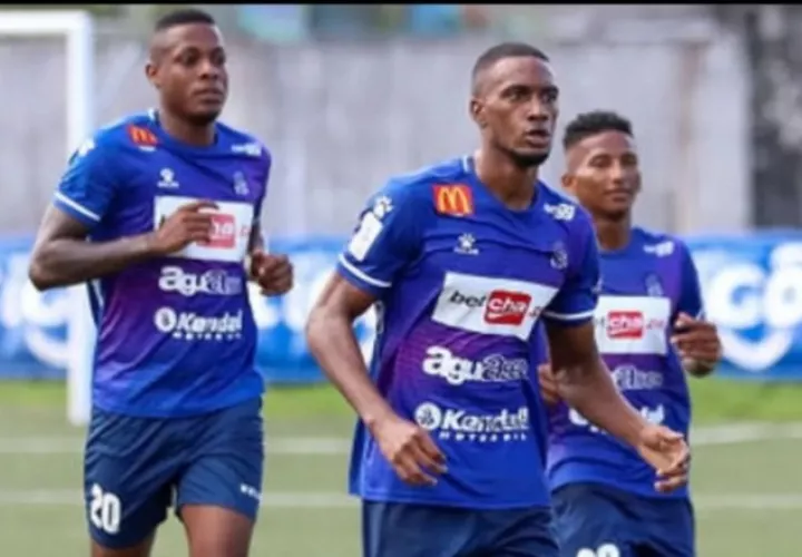 Jugadores de Árabe Unido. Foto:LPF