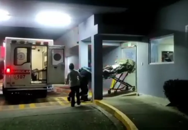 Las seis personas fueron extraídas del área montañosa entre Los corregimientos de Los Naranjos y Jaramillo, en el distrito de Boquete, tras largas horas de camino de los equipos de rescate, posteriormente fueron trasladados a un centro médico privado en la ciudad de David.