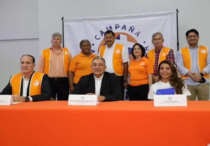 Monseñor Ulloa lideró el lanzamiento de la campaña. Foto: Cortesía