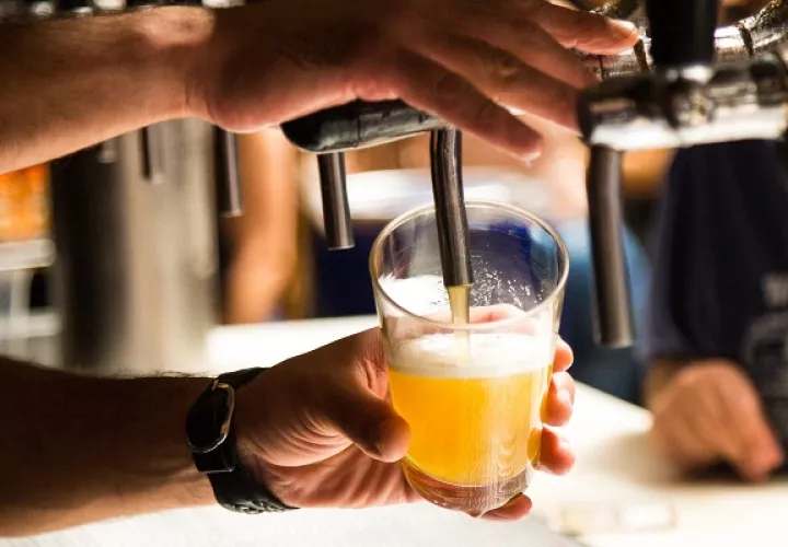 Panamá ocupa el primer lugar en consumo de cerveza en la región, con 372, 85 botellas de 330 mililitros consumidas por persona al año. 