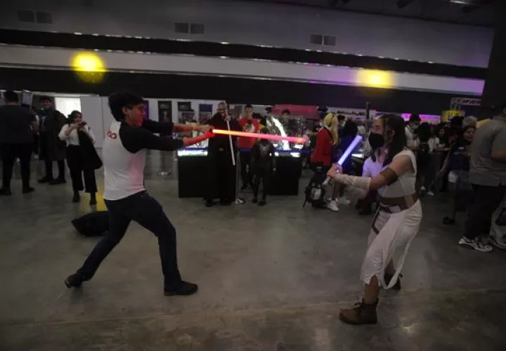Participantes en al Comic Con, en Ciudad de Panamá. EFE