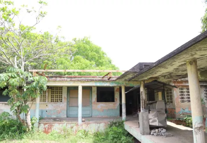 Las estructuras se encuentran deterioradas y son un peligro latente.  