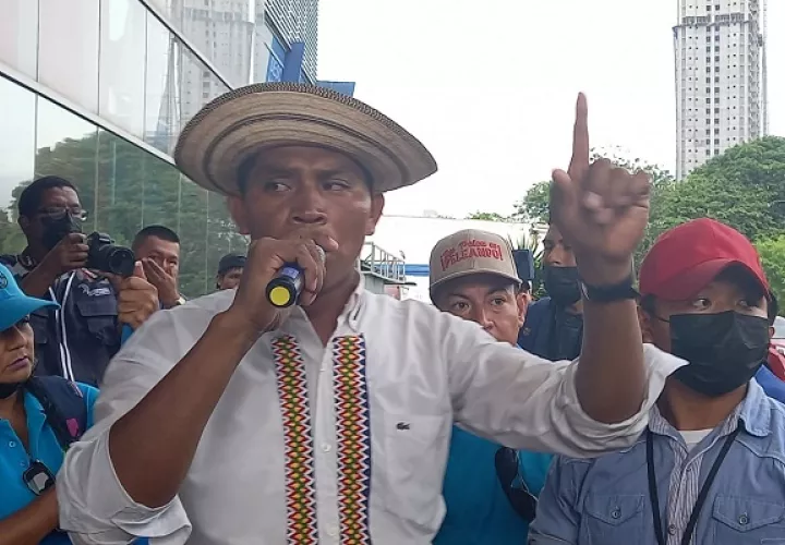Kevin Sánchez pidió un alto a la represión de su pueblo. Foto: Víctor Arosemena