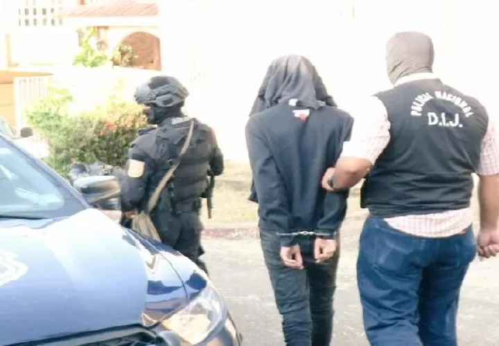 Todos los detenidos serán presentados ante un Juez de Garantías, con el fin de legalizar la aprehensión, se le imputarán los cargos y se solicitarán las medidas cautelares correspondientes. FOTO. PGN