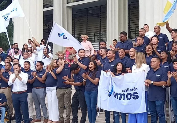 Vamos presentó este lunes a sus 108 precandidatos. Foto: Víctor Arosemena