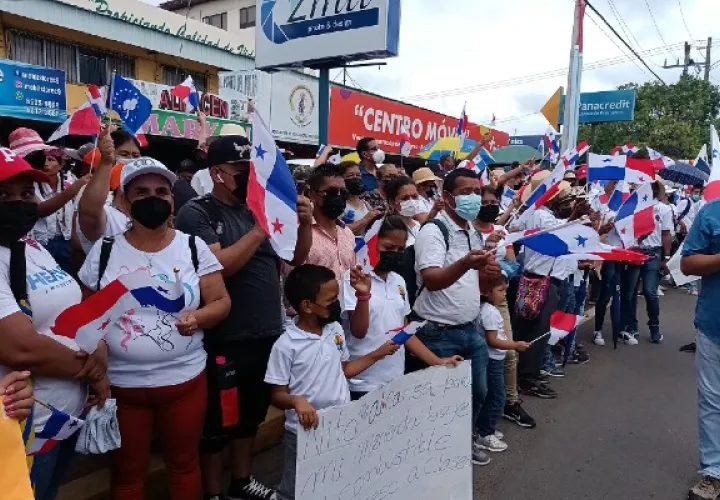 La huelga apoyada por los docentes fue primordialmente por el alza del combustible. Foto: Melquiades Vásquez