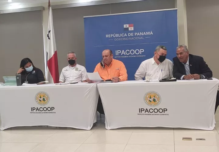 En este encuentro también participaron el BDA, la AMPYME y la AMP. Foto: Cortesía ARAP