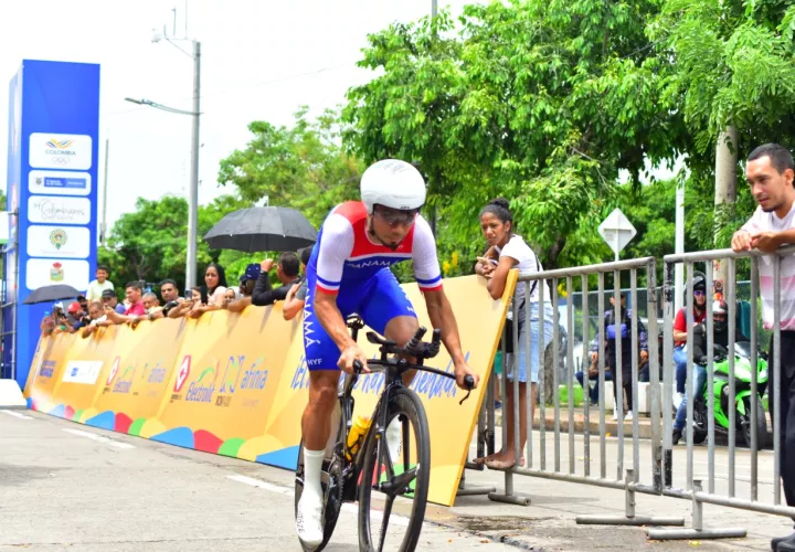 Bolívar Espinosa se ecuentra en el Mundial de Ciclismo en Australiia. Foto:Fepaci