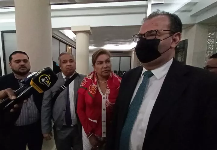 Carlos Carrillo dijo que seguirán  invocando todas las irregularidades. Foto: Víctor Arosemena