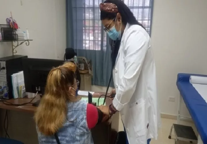 Este equipo médico será el encargado de dar seguimiento a los pacientes que resulten propensos a desarrollar alguna enfermedad cardiovascular, de modo que pueda ser prevenida. Foto. Eric Montenegro