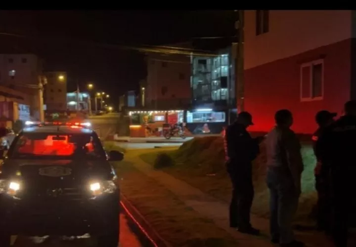 Se informó que uno de los impactos de bala le dio en la cabeza al joven Carlos Emanuel Álvarez Salazar de 20 años. Foto. Diomedes Sánchez