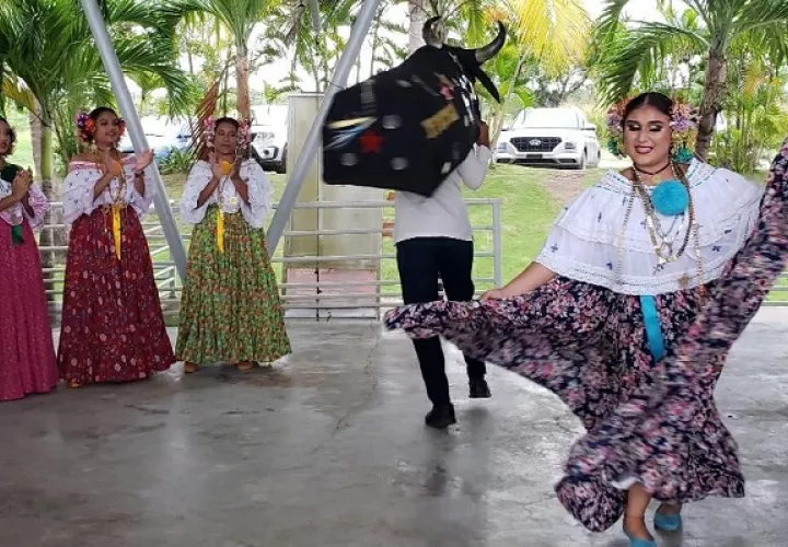 Joselyn Hernández es la reina 2022 del Festival Nacional del Toro Guapo de Antón. Foto: Fanny Arias
