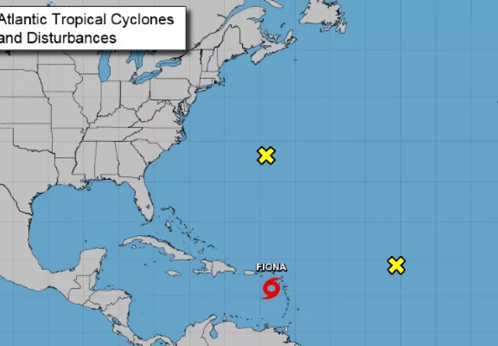 La tormenta tropical Fiona se movió más hacia el sur en el Caribe. Foto: NHC