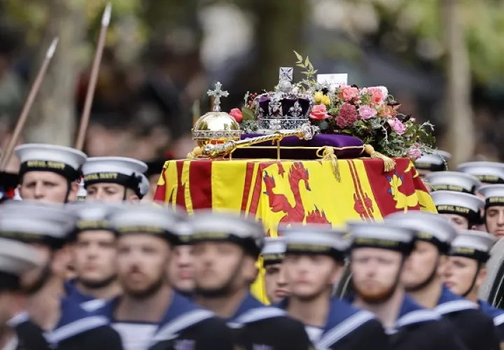 La última morada de la reina Isabel II será  la Capilla de San Jorge. Foto: EFE