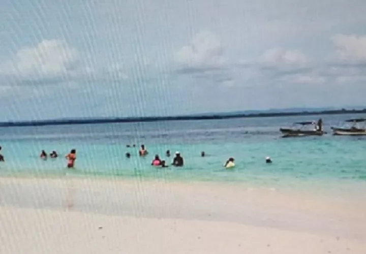   Buzos realizaron inmersiones desde la parte noroeste hasta la parte sur de Isla Iguana. Foto: Thays Domínguez