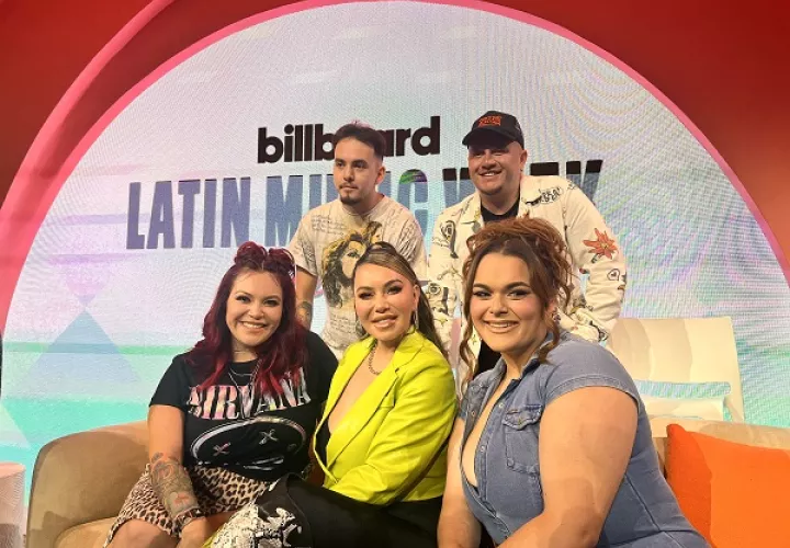Los cinco hijos de Jenni Rivera, (de izq. a dcha.) Johhny, Mikey, Jacqie, Chiquis y Jenicka. Foto: EFE / Alicia Civita