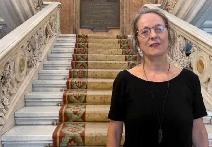 Marta Sanz es una novelista y ensayista conocida por obras como 'Animales domésticos', 'Un buen detective' y otros títulos. Foto: EFE / Macarena Soto