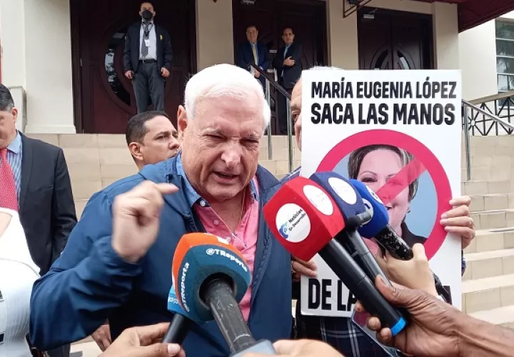 Ricardo Martinelli denunció la constante violación  de derechos de la que es objeto. Foto: Víctor Arosemena