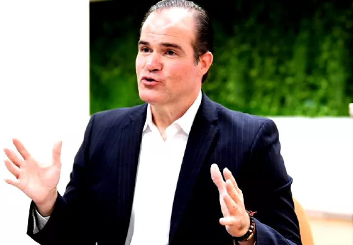 Escándalo le cuesta el cargo al presidente del BID, Mauricio Claver-Carone. Foto: EFE