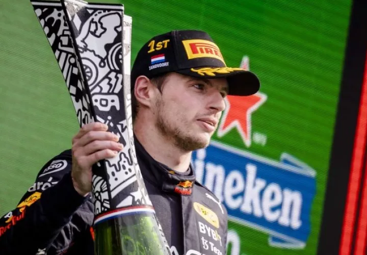  Max Verstappen, ganó  en su propia casa. Foto:EFE