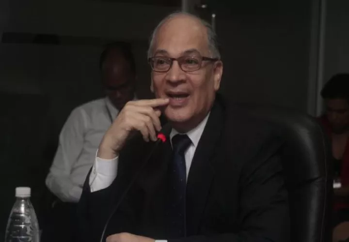 rigoberto-gonzalez.jpg