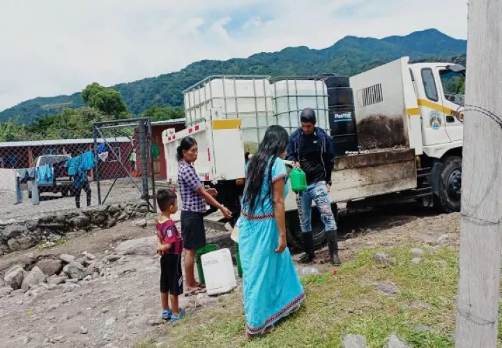 Impacto del huracán Julia afectó la operatividad de seis plantas potabilizadoras producto de la crecida de los ríos y altas turbiedades provocando daños en los equipos de bombas. Foto: Cortesía Idaan