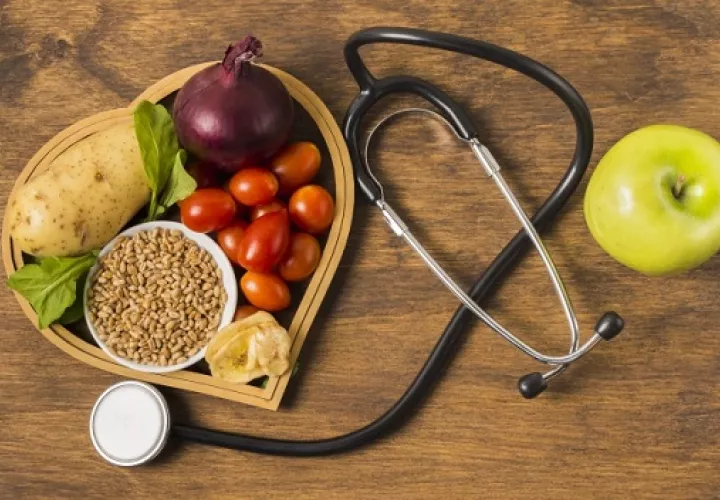 Las necesidades nutricionales cambian de acuerdo a la edad, sexo, la actividad física y el estilo de vida de cada persona. Foto: Ilustrativa / Freepik