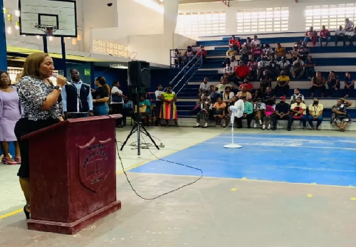 Las autoridades educativas precisan que están evaluando la situación para toma la mejor decisión en conjuto con los padres de familia y administrativos del plantel. Foto. Diomedes Sánchez