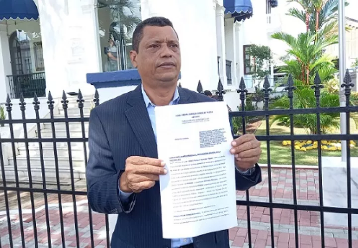 Abdiel González, abogado. Víctor Arosemena.