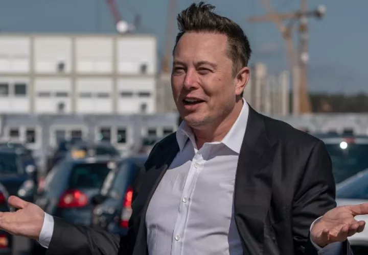 Twitter se ha negado a retirar su demanda en contra del el director ejecutivo de Tesla. Foto: EFE