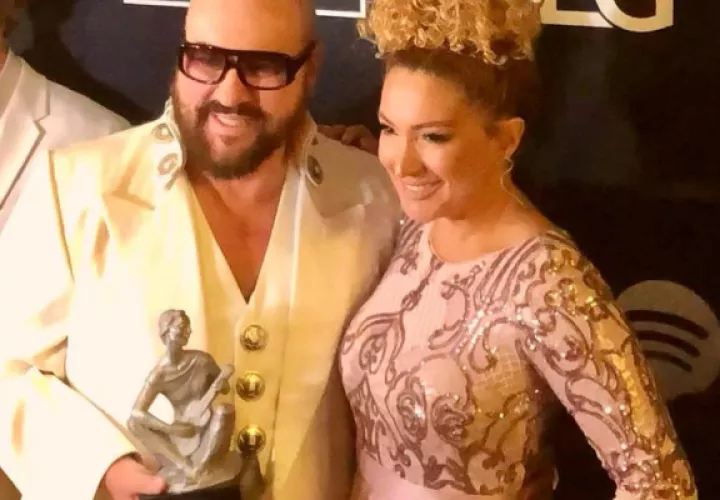 Desmond Child y Erika Ender. Foto: Instagram / @desmond.child