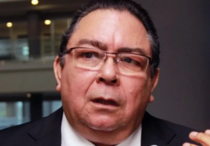 Carreira dijo que está siendo atacado políticamente, ya que es el “verdadero independiente entre los cuatro primeros lugares”. Foto: Grupo Epasa