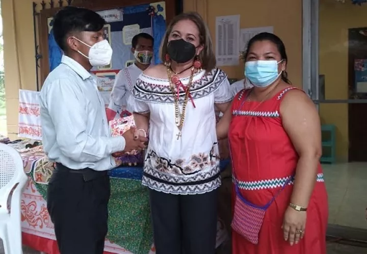 Los estudiantes de Bachiller en Turismo también tienen la oportunidad de practicar. Foto: Inadeh