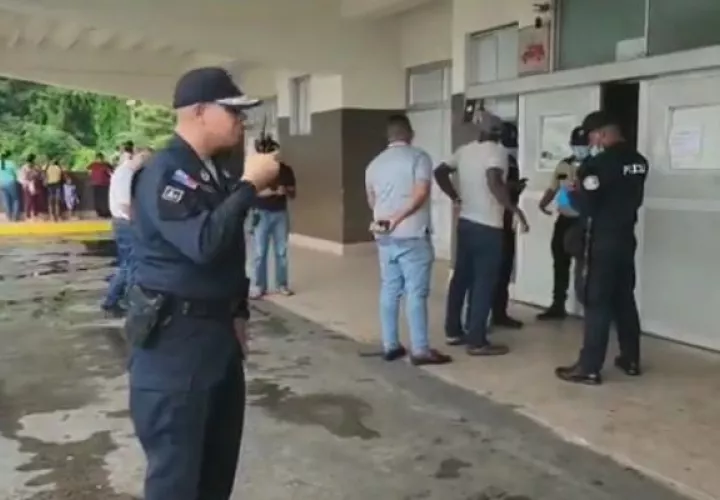 Los heridos fueron trasladados al Hospital San Miguel Arcángel. 
