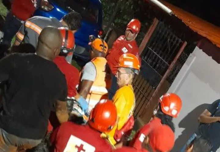 Momentos en que la menor es rescatada por la FTC