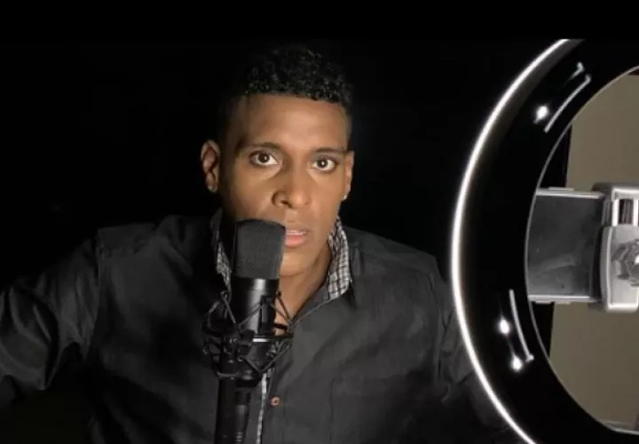 Mikaben  se desplomó ante la mirada de los espectadores. 