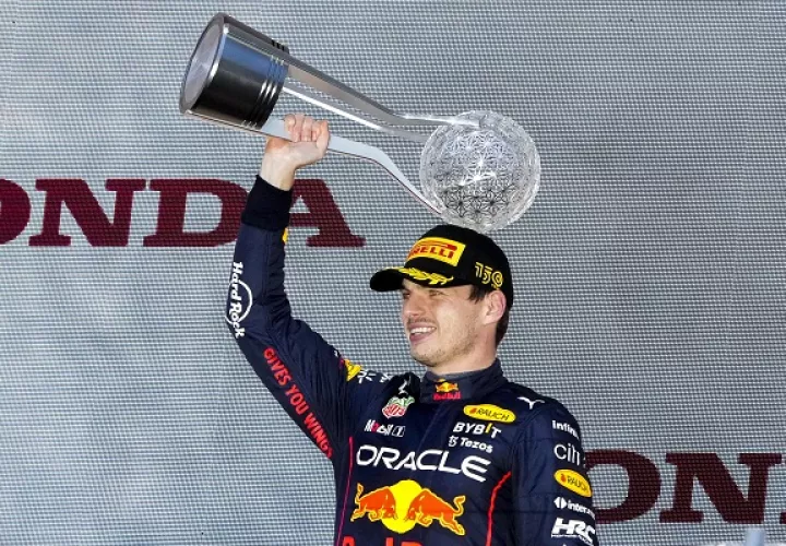 Max Verstappen gana el Gran Premio de Japón. Foto: EFE
