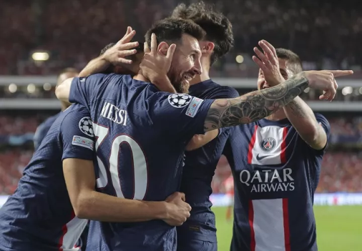Messi festeja su gol contra Benfica en el Champions League. Foto: EFE