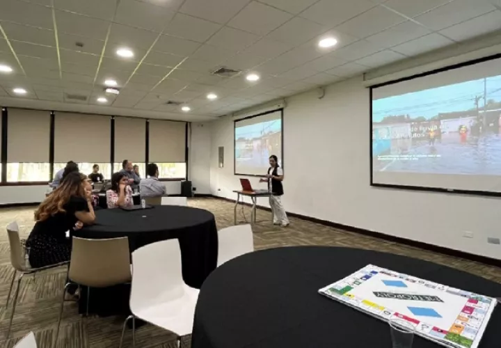 En el laboratorio de innovación urbana participaron una veintena de representantes de los diversos sectores.