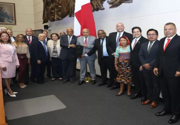 El presupuesto es por un monto de $27,579,449,552, y fue aprobado este jueves en medio del rechazo de la bancada de diputados independientes. Foto: Cortesía AN