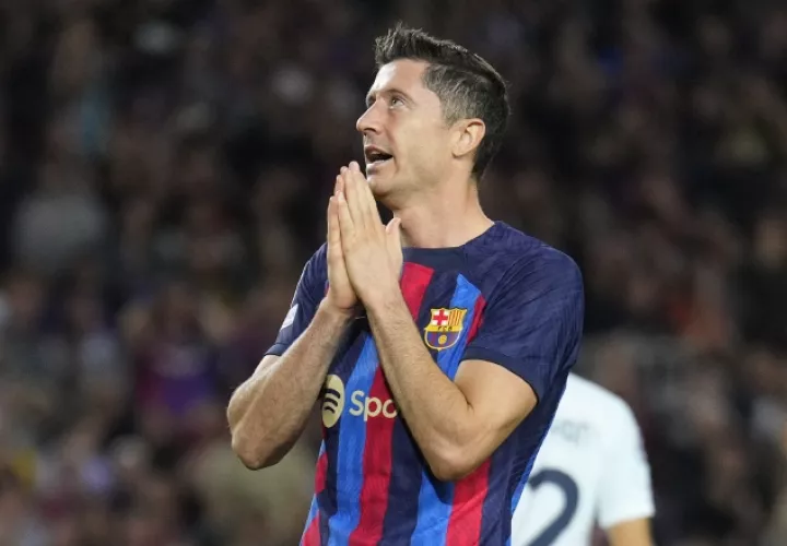 El delantero Robert Lewandowski del FC Barcelona. Foto:EFE