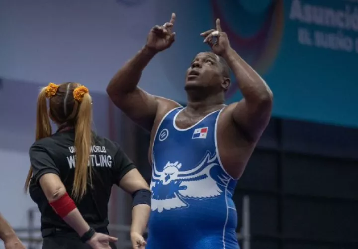 Rodolfo Waithe ganó bronce en lucha. Foto:COP