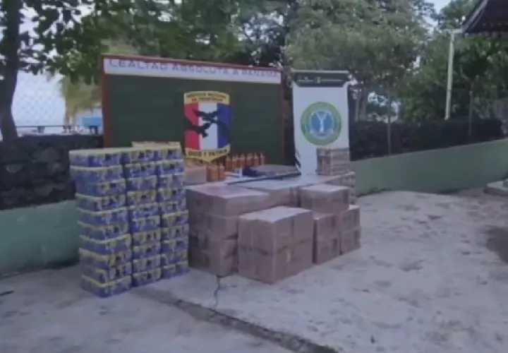 La mercancía incautada quedó en manos de Aduanas.