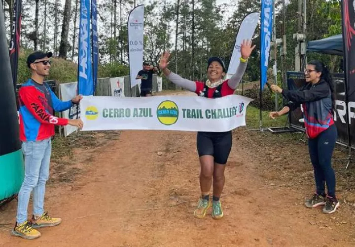 Thelma Camargo, tras llegar de primera a la meta. Foto: Fernando Armuelles 