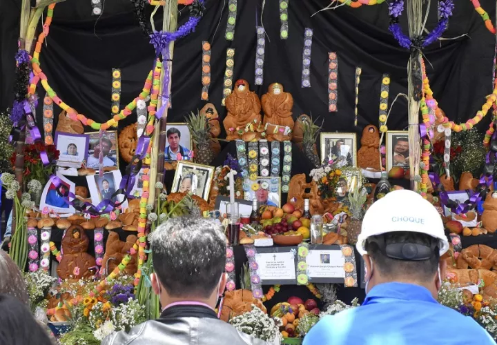 Ofrendas para difuntos. Foto: EFE
