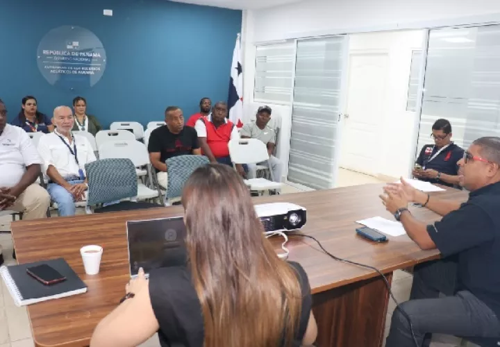 Ricardo Villarreal de la Asociación de Pescadores del Puerto de Vacamonte aseguró que con estas reuniones han llegado a varios acuerdos. Foto. Cortesía Arap