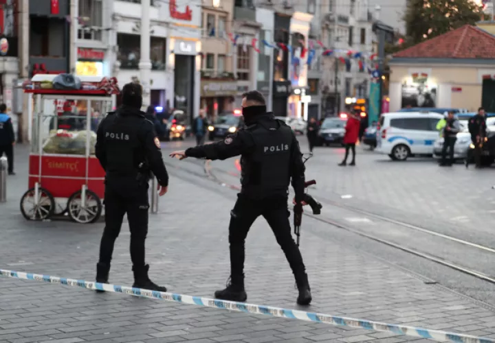 Al menos 6 personas muertas y 89 heridos en atentado terrorista en Estambul Foto: EFE