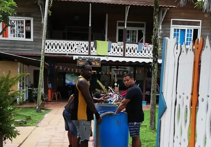 bocas_del_toro-agua.jpg